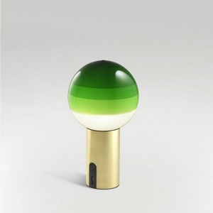 Настольная лампа Dipping Light Portable зеленый-матовая латунь Marset A691-453-4515-27K (085731)